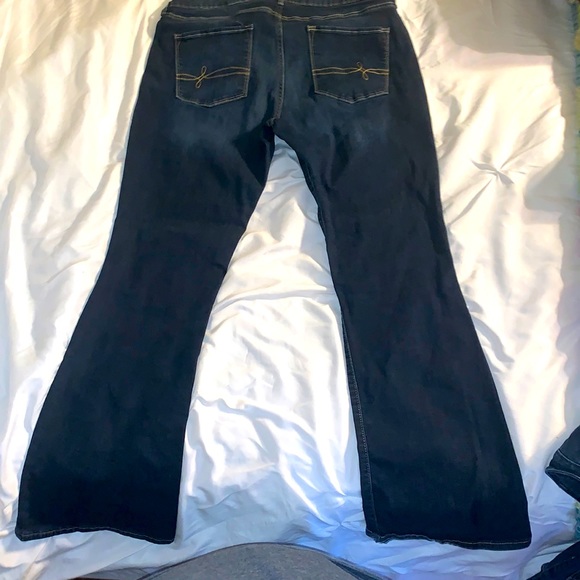 Denim Denizens from Levi Jeans - Picture 1 of 3